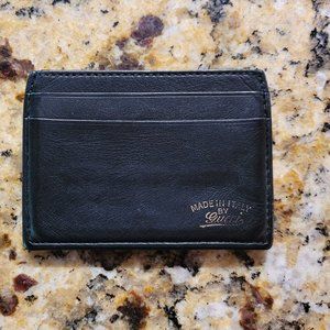 Mens Gucci Front  Pocket Leather Wallet.